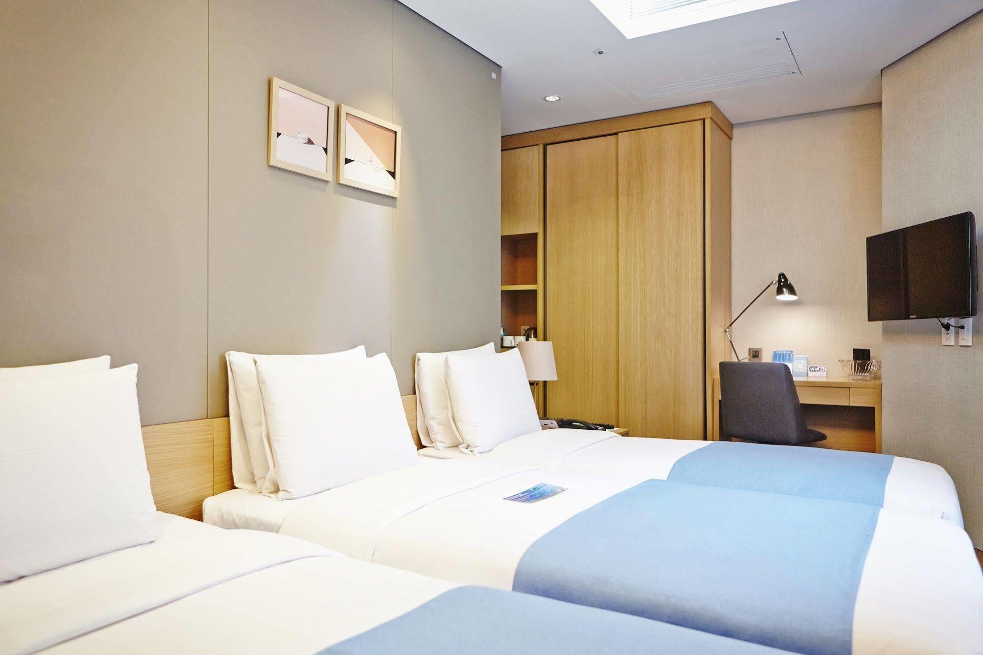 Days Hotel By Wyndham Seoul Myeongdong Ngoại thất bức ảnh